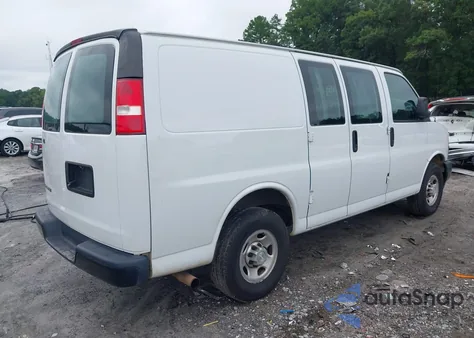 2018 Chevrolet Express 2500 Work Van from USA, damaged, VIN 1GCWGAFP1J1343797
